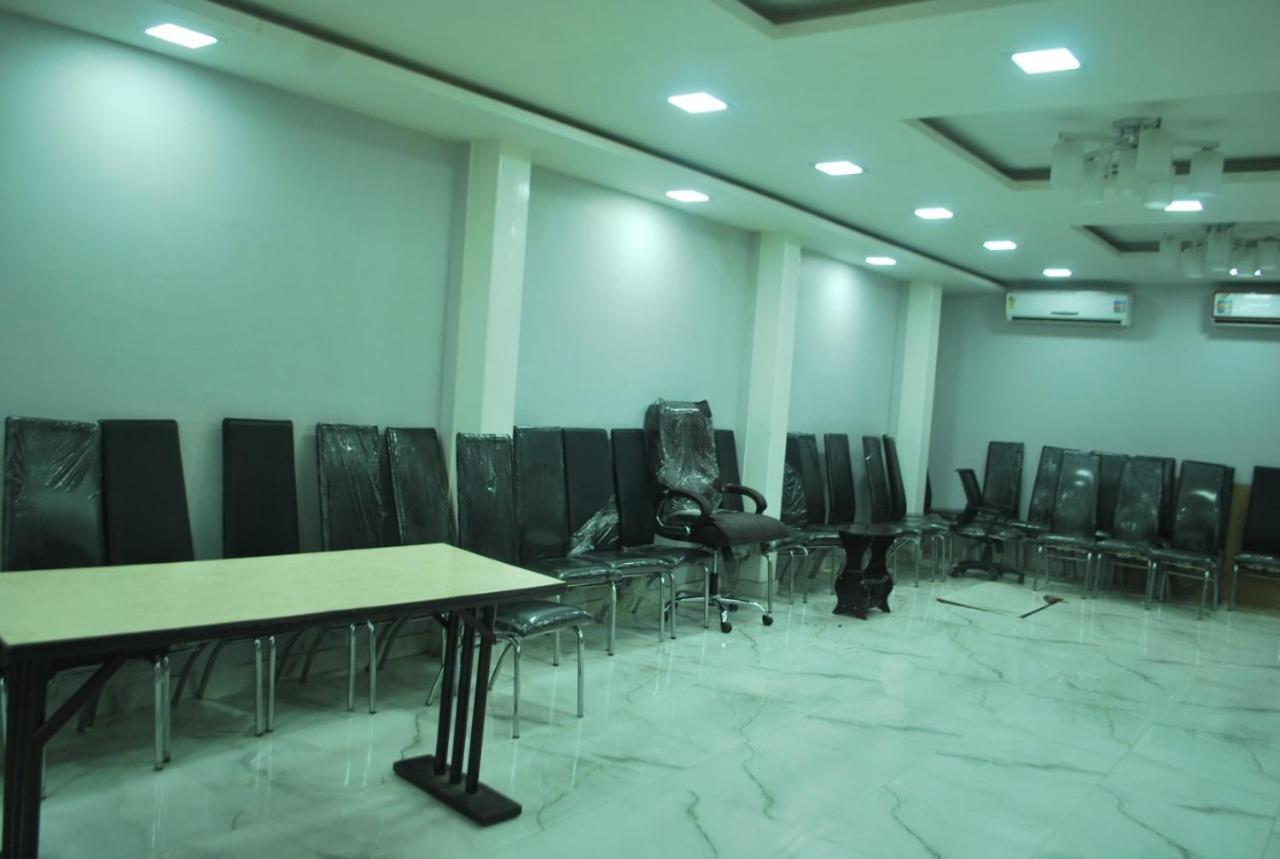 Hotel Heera International Kolkata Exterior photo